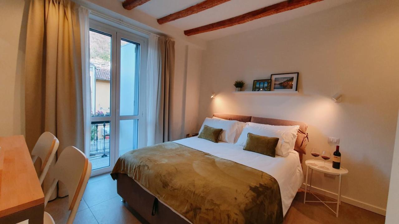 Foscolo 9 Room - Breakfast Côme Extérieur photo