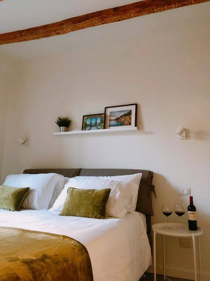 Foscolo 9 Room - Breakfast Côme Extérieur photo
